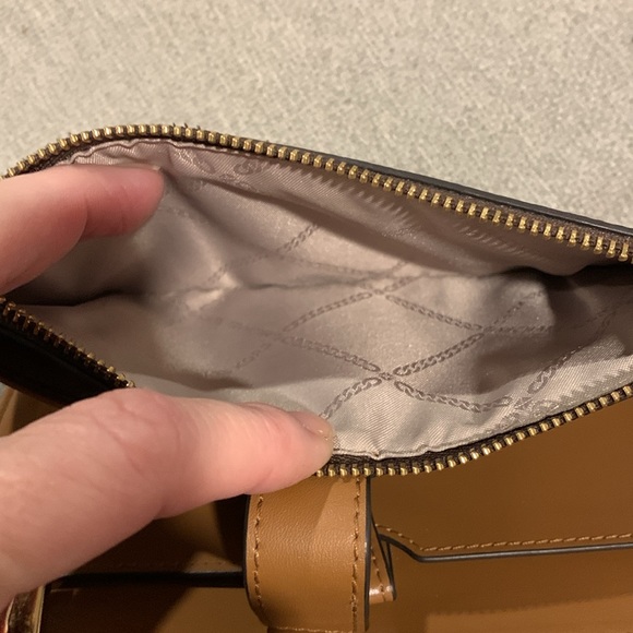 Michael Kors jet set wristlet NWOT